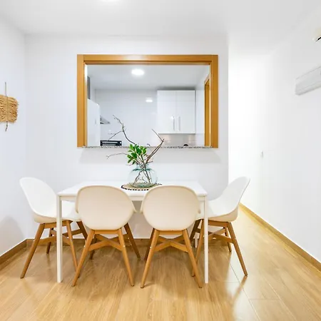 Wintowinrentals Huelin Con Terraza Chill Out